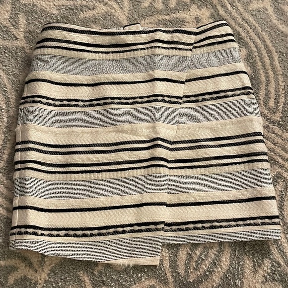 H&M Dresses & Skirts - Mini skirt